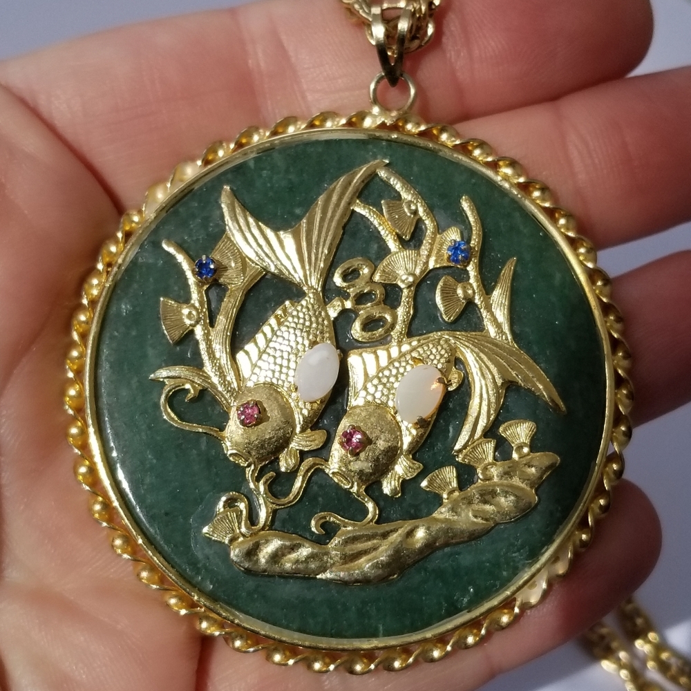 Relisted -vintage Chinese Jade blessing koi fish necklace gold tone goldfish - Picture 9 of 17
